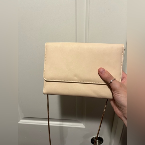 Cream Forever 21 Purse - Picture 6 of 6